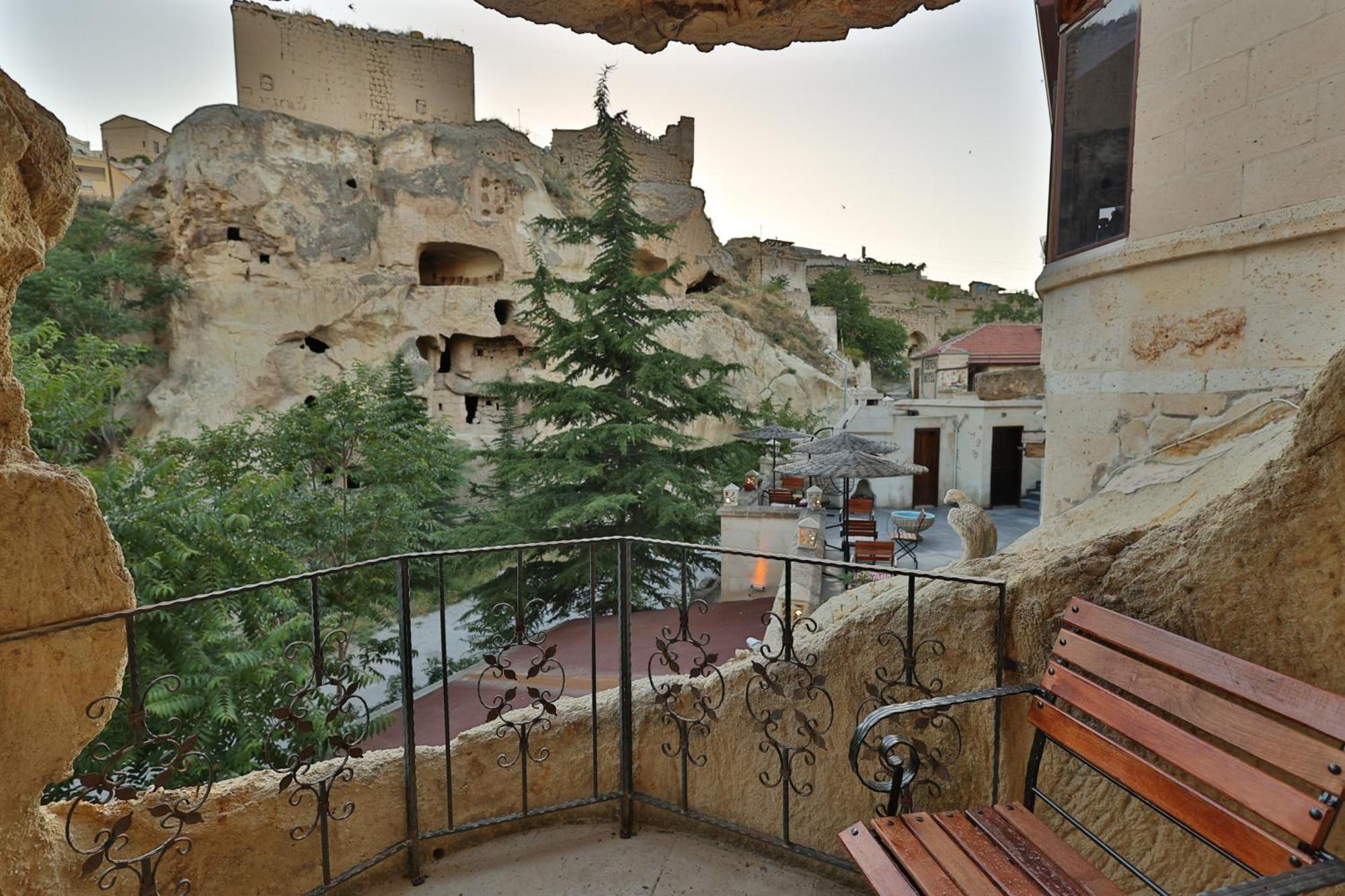 فندق ديميسوس كيفز أوروغوبْ المظهر الخارجي الصورة